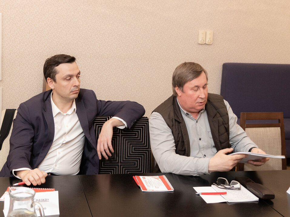 «Будем думать, что это время возможностей для рынка платных медицинских услуг» 43 «Будем думать, что это время возможностей для рынка платных медицинских услуг» 43