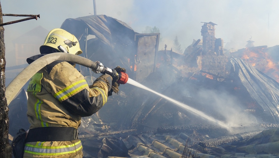 Чаще всего причиной пожара становится человеческий фактор Чаще всего причиной пожара становится человеческий фактор