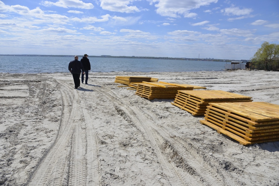 К лету в Челябинске чистят и благоустраивают девять бесплатных пляжей 1 К лету в Челябинске чистят и благоустраивают девять бесплатных пляжей 1