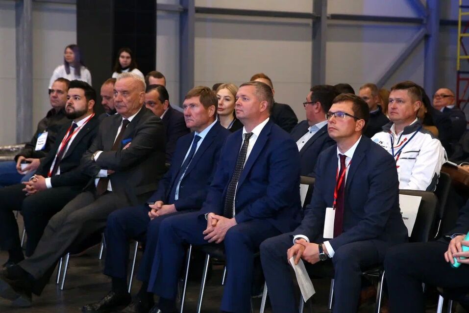 Более 200 предприятий Нижегородской области приняли участие в форуме «Время экспорта» 1 Более 200 предприятий Нижегородской области приняли участие в форуме «Время экспорта» 1