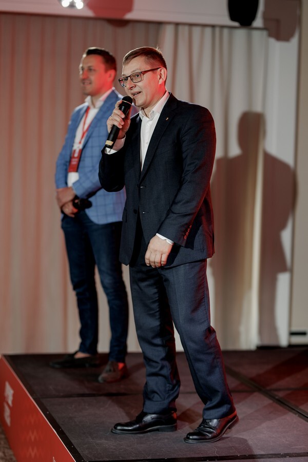 Банк «Санкт-Петербург» второй раз собрал сибирский бизнес на встрече «Лучше здесь» 2 Банк «Санкт-Петербург» второй раз собрал сибирский бизнес на встрече «Лучше здесь» 2