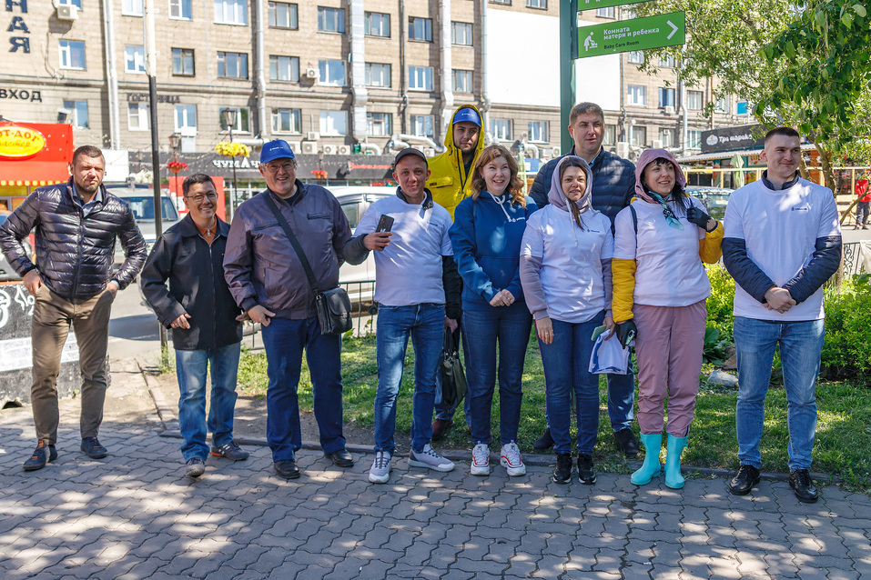 Издание «Деловой квартал» и новосибирское бизнес-сообщество подарили городу зеленую аллею 11