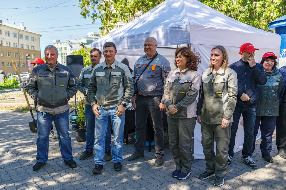 Издание «Деловой квартал» и новосибирское бизнес-сообщество подарили городу зеленую аллею 14 Издание «Деловой квартал» и новосибирское бизнес-сообщество подарили городу зеленую аллею 14