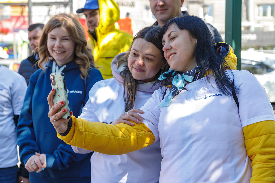 Издание «Деловой квартал» и новосибирское бизнес-сообщество подарили городу зеленую аллею 22 Издание «Деловой квартал» и новосибирское бизнес-сообщество подарили городу зеленую аллею 22