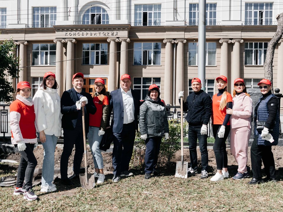 Издание «Деловой квартал» и новосибирское бизнес-сообщество подарили городу зеленую аллею 138 Издание «Деловой квартал» и новосибирское бизнес-сообщество подарили городу зеленую аллею 138