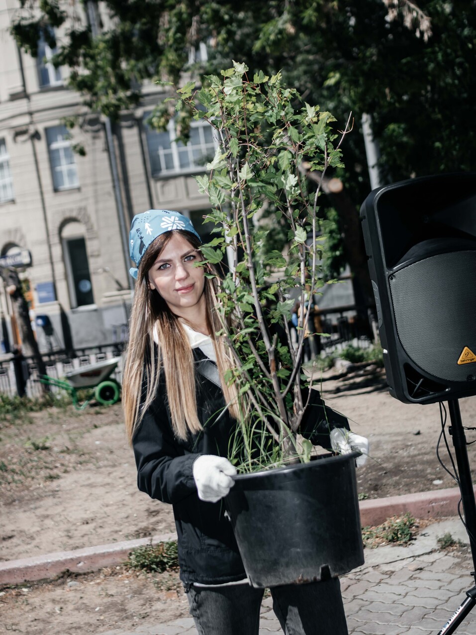 Издание «Деловой квартал» и новосибирское бизнес-сообщество подарили городу зеленую аллею 171 Издание «Деловой квартал» и новосибирское бизнес-сообщество подарили городу зеленую аллею 171