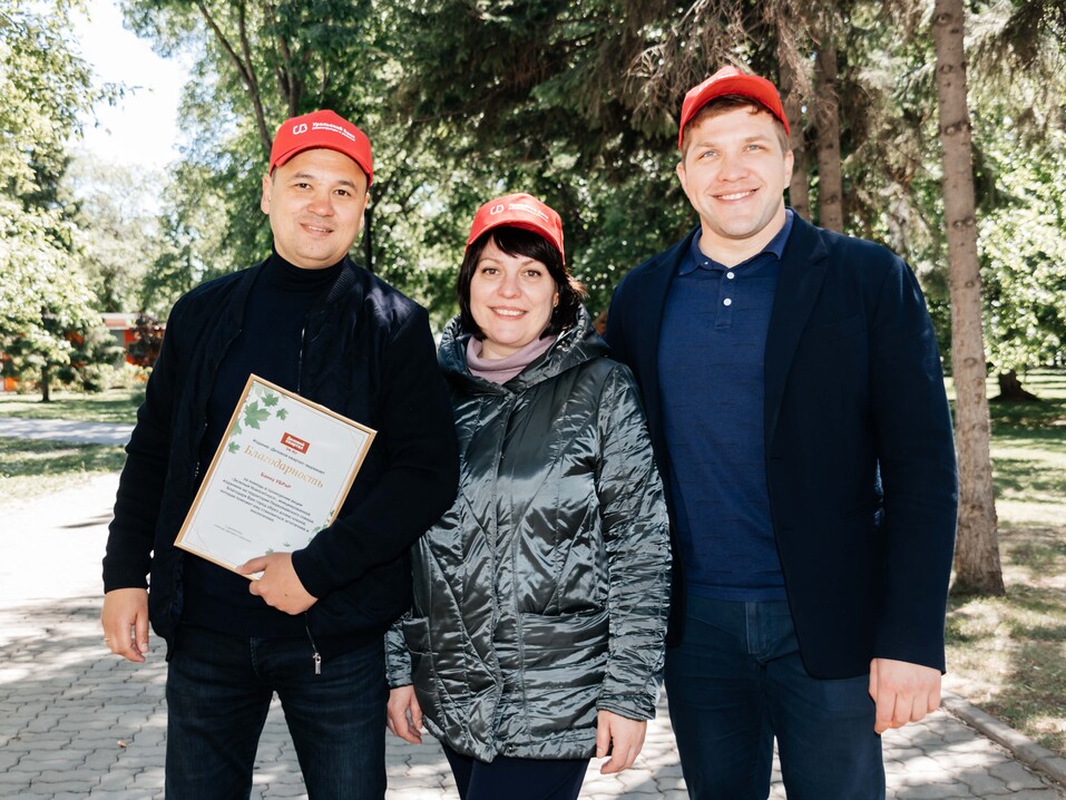 Издание «Деловой квартал» и новосибирское бизнес-сообщество подарили городу зеленую аллею 187