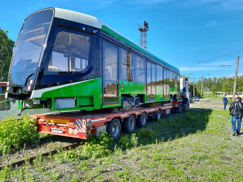 Очередную партию новых трамваев начали поставлять в Челябинск. ФОТО  2