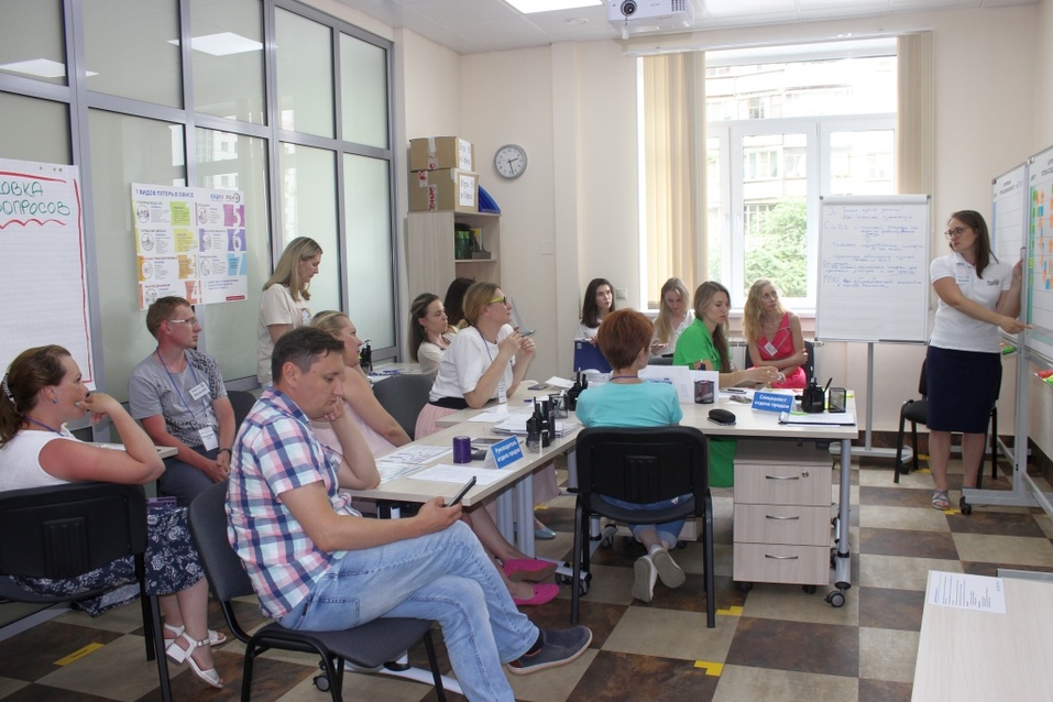 Первые новосибирские участники нацпроекта прошли «Фабрику офисных процессов» 1