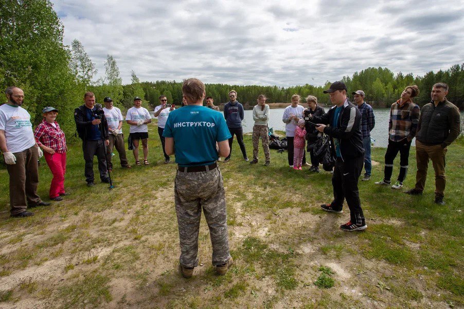 Дайверы-волонтеры чистят дно уральских водоемов от бутылок и покрышек 3 Дайверы-волонтеры чистят дно уральских водоемов от бутылок и покрышек 3