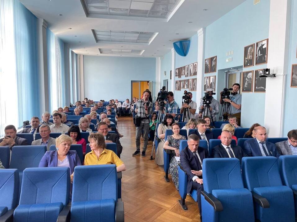 «Будем помогать». Новый ректор ЮУрГУ Александр Вагнер вступил в должность 2 «Будем помогать». Новый ректор ЮУрГУ Александр Вагнер вступил в должность 2