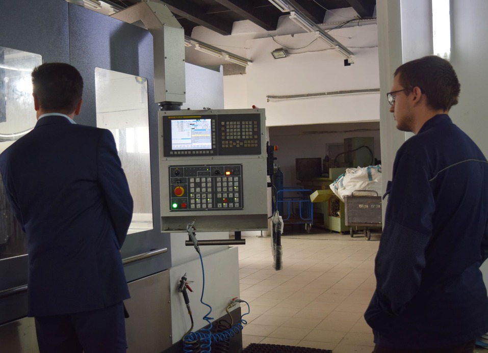 «Пока мы перестраиваем логистику, зарубежные компании занимают наш рынок» 2 «Пока мы перестраиваем логистику, зарубежные компании занимают наш рынок» 2