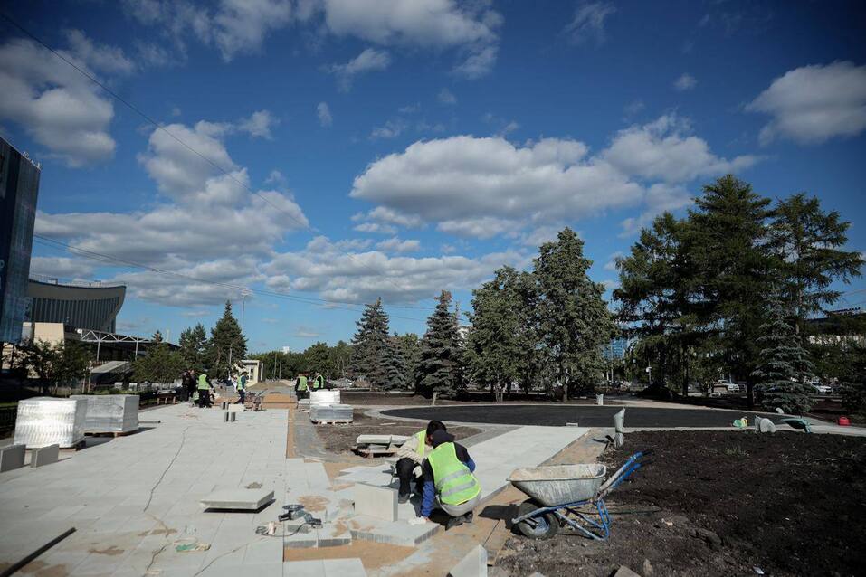 Сквер на месте бывшего автовокзала в центре Челябинска закончат ко Дню города 1 Сквер на месте бывшего автовокзала в центре Челябинска закончат ко Дню города 1