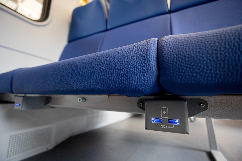 В Челябинской области показали, какими станут пригородные поезда 3 В Челябинской области показали, какими станут пригородные поезда 3