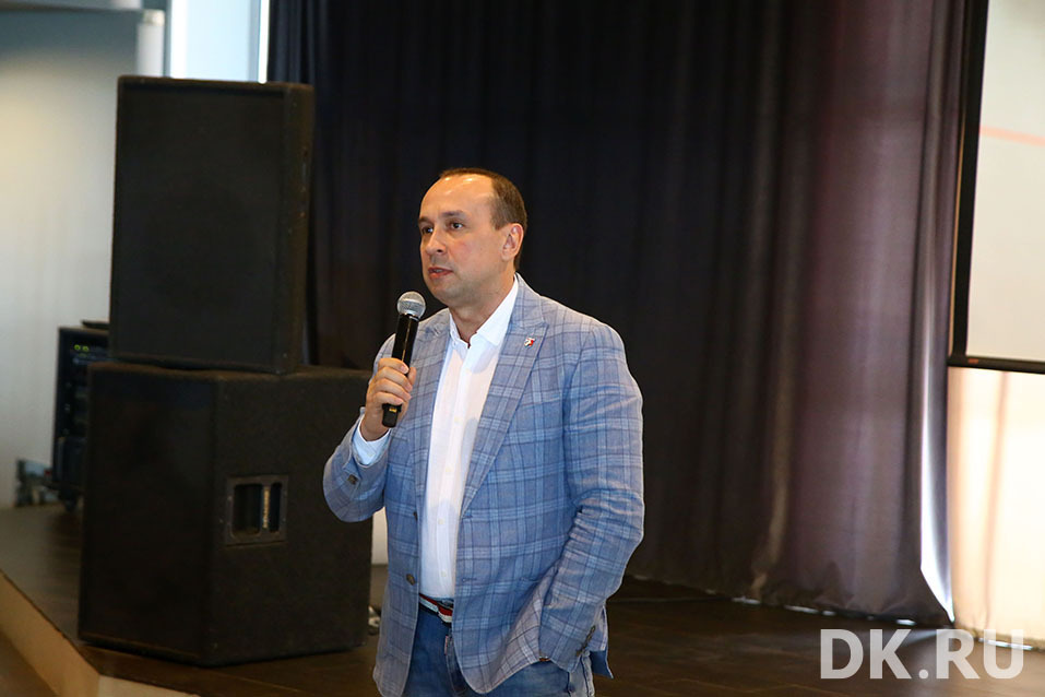 Идти в оффлайн, работать и развивать эмоциональный интеллект. Главное с бизнес-завтрака DK 3 Идти в оффлайн, работать и развивать эмоциональный интеллект. Главное с бизнес-завтрака DK 3