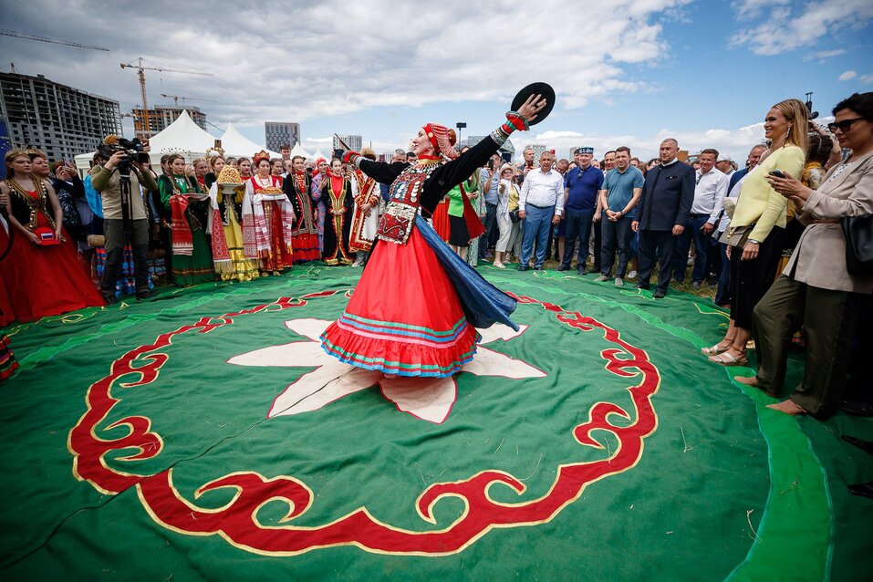 «В сложные времена люди обращаются к корням, ищут ответ на вопрос: кто я?» 2 «В сложные времена люди обращаются к корням, ищут ответ на вопрос: кто я?» 2