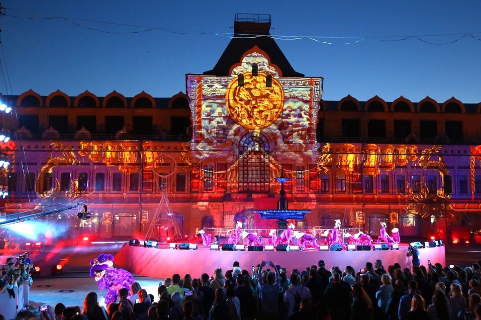 Шоу от Ильи Авербуха открыло программу празднования 200-летия Нижегородской ярмарки 1 Шоу от Ильи Авербуха открыло программу празднования 200-летия Нижегородской ярмарки 1