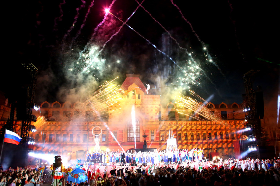 Шоу от Ильи Авербуха открыло программу празднования 200-летия Нижегородской ярмарки 5 Шоу от Ильи Авербуха открыло программу празднования 200-летия Нижегородской ярмарки 5