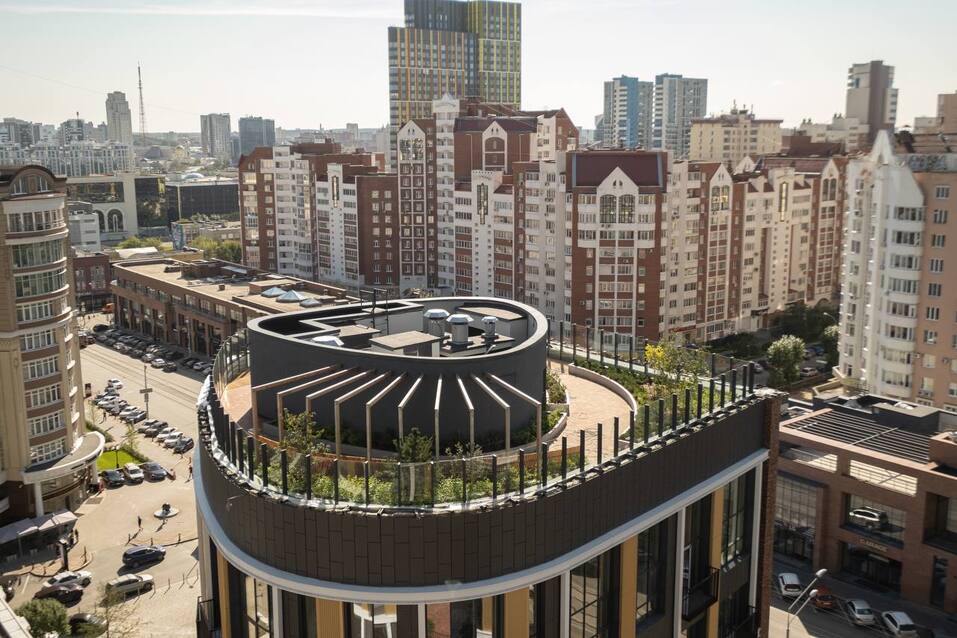 Высокие требования. Какие материалы выбирают для благоустройства эксплуатируемых кровель 9 Высокие требования. Какие материалы выбирают для благоустройства эксплуатируемых кровель 9