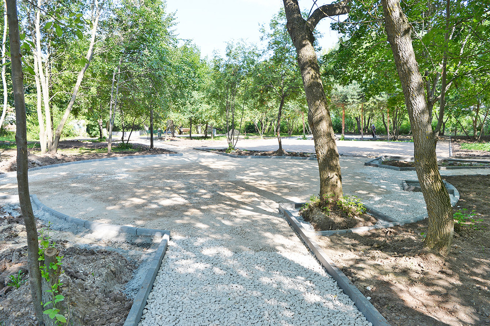 В Арзамасе в самом разгаре работы по благоустройству сквера имени П.И. Пландина 2 В Арзамасе в самом разгаре работы по благоустройству сквера имени П.И. Пландина 2