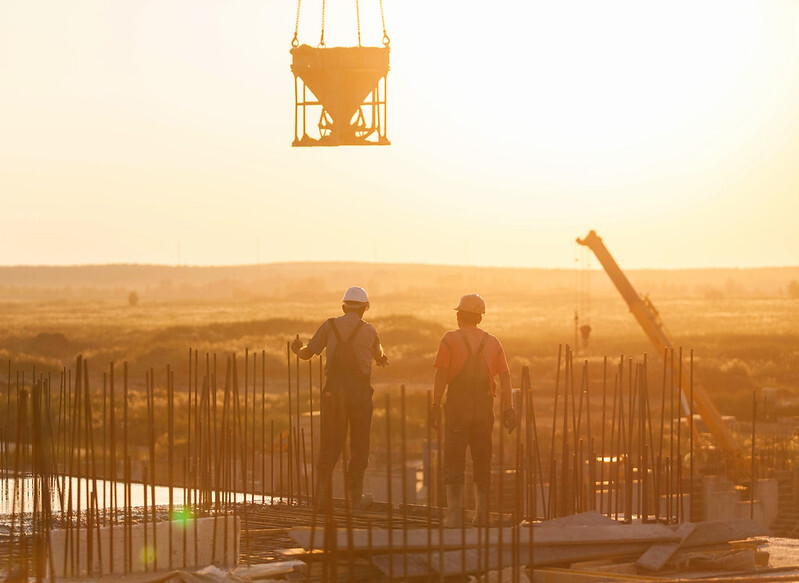 Каждый рабочий на вес золота: кто строит дома на Урале 13 Каждый рабочий на вес золота: кто строит дома на Урале 13