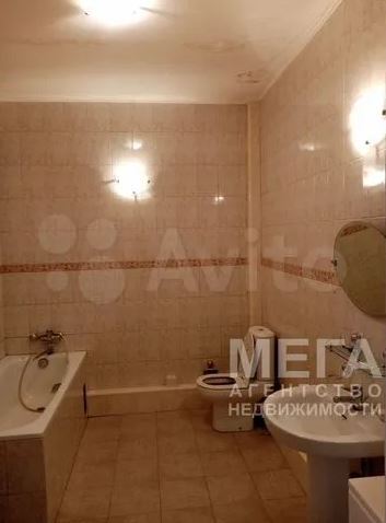 В центре Челябинска выставили на продажу исторический особняк с квартирой 3 В центре Челябинска выставили на продажу исторический особняк с квартирой 3