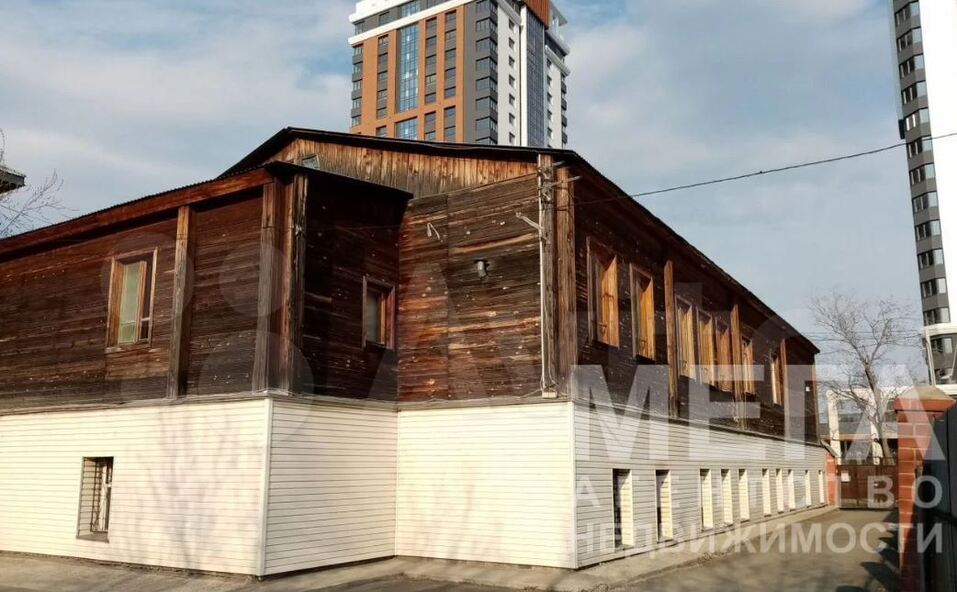 В центре Челябинска выставили на продажу исторический особняк с квартирой 1 В центре Челябинска выставили на продажу исторический особняк с квартирой 1