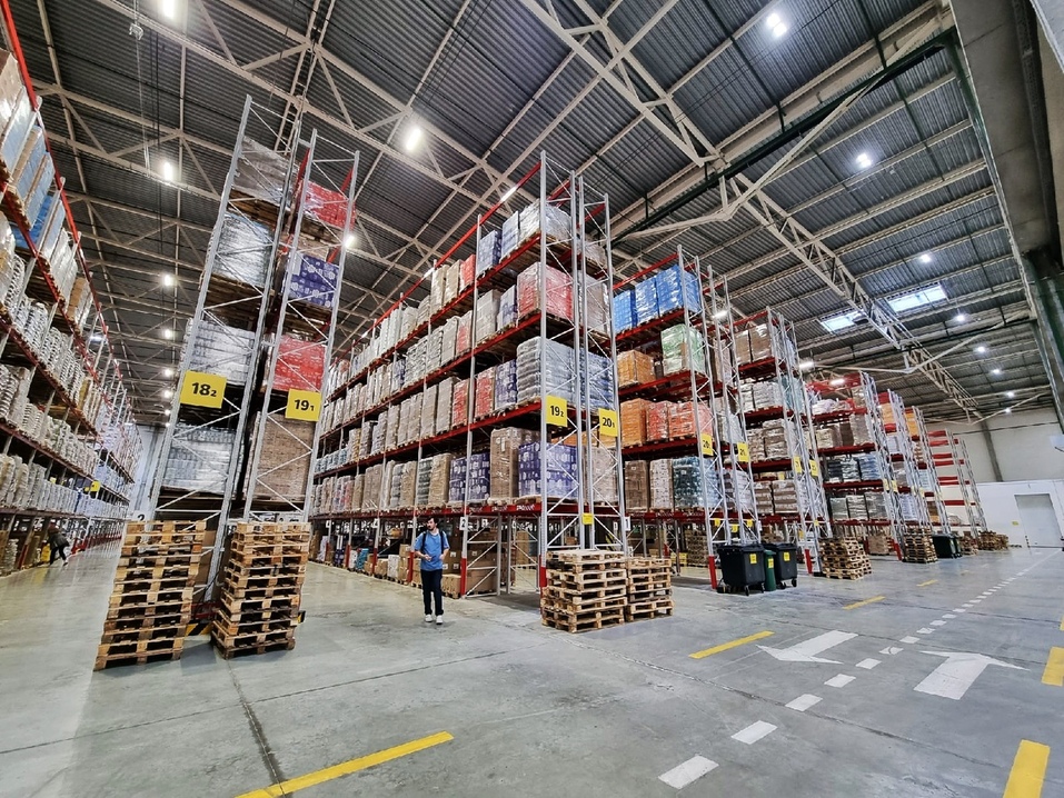 «Ставим на местных производителей». X5 запустила первые магазины и РЦ «Чижик» на Урале 2 «Ставим на местных производителей». X5 запустила первые магазины и РЦ «Чижик» на Урале 2