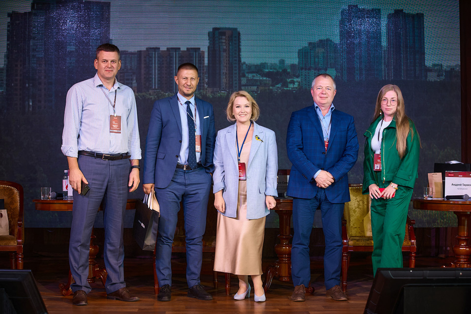 Деглобализация, стройка в кризис, «умный город»: деловой форум на Business Residence. Фото 6 Деглобализация, стройка в кризис, «умный город»: деловой форум на Business Residence. Фото 6