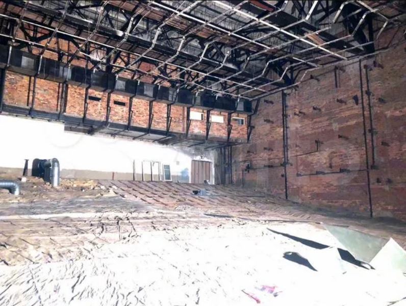 В Челябинске за 23 млн рублей продают сгоревший ЦДС. Почему он простаивал десять лет? 3 В Челябинске за 23 млн рублей продают сгоревший ЦДС. Почему он простаивал десять лет? 3