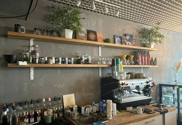 На Алом Поле в Челябинске продают кофейню за 2 млн рублей 4 На Алом Поле в Челябинске продают кофейню за 2 млн рублей 4