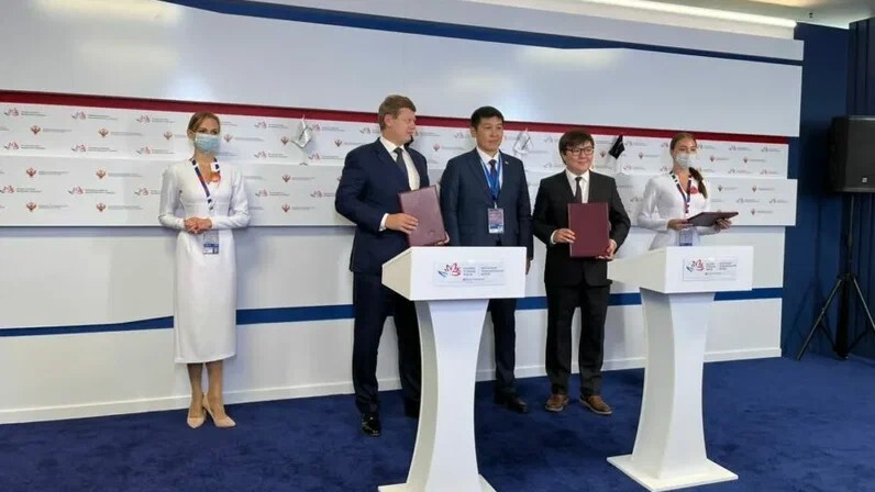 BitRiver построит новые майнинг-центры в Якутии и Бурятии
1 BitRiver построит новые майнинг-центры в Якутии и Бурятии
1