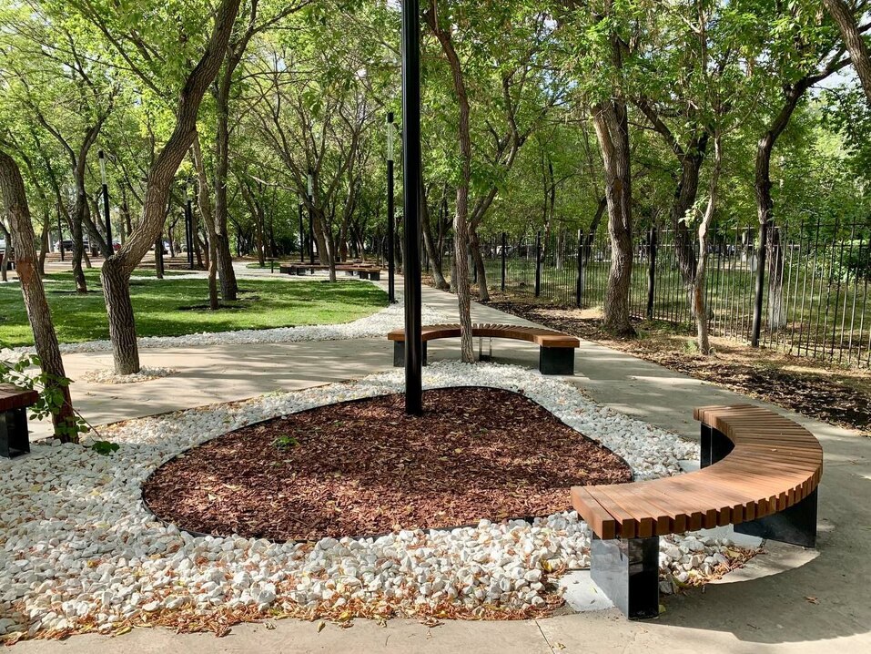 Новый сквер с велодорожкой появился на ЧТЗ. Фото 2 Новый сквер с велодорожкой появился на ЧТЗ. Фото 2