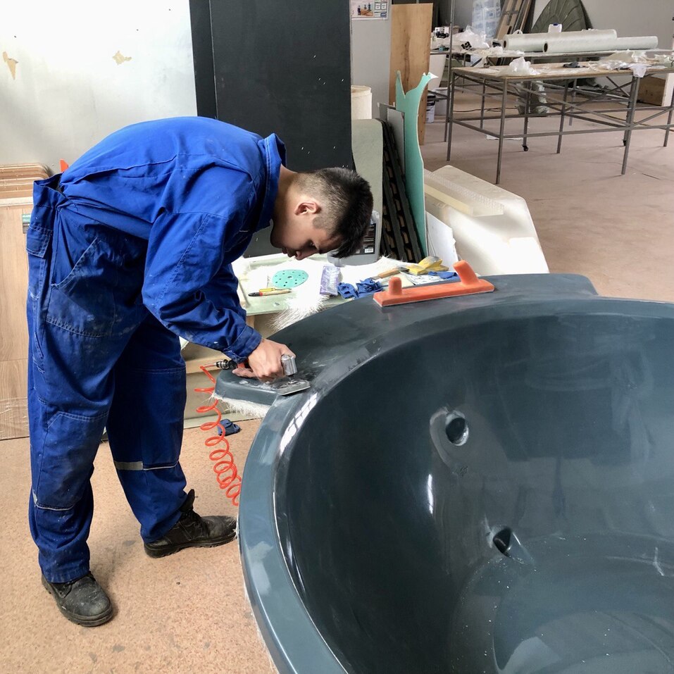 Бизнес на удовольствии. История стартапа, выпускающего бассейны из материала для кораблей 3 Бизнес на удовольствии. История стартапа, выпускающего бассейны из материала для кораблей 3