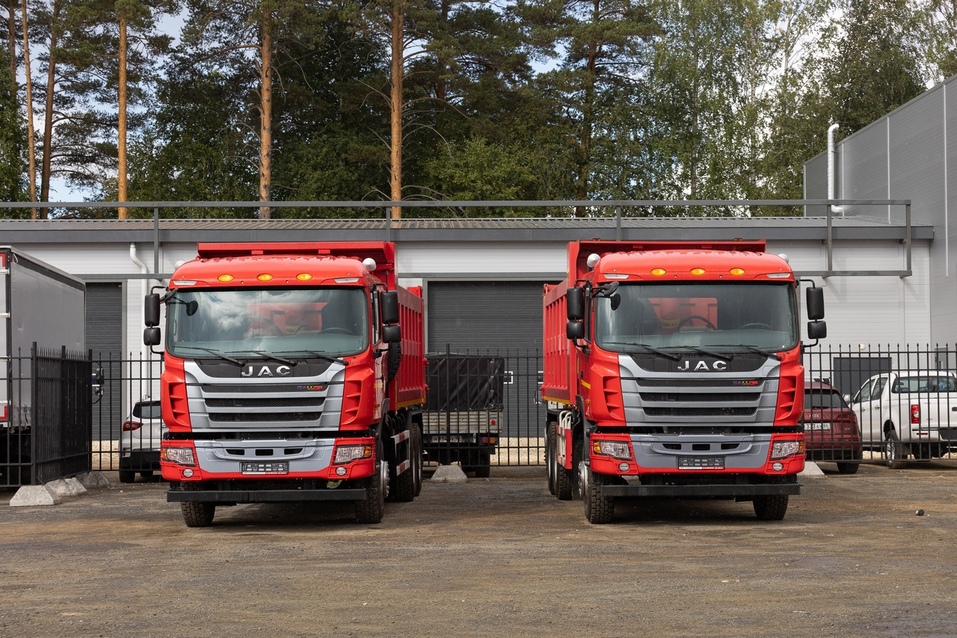 Взгляд на Восток: в Екатеринбурге презентовали обновленный дилерский центр JAC MOTORS 12 Взгляд на Восток: в Екатеринбурге презентовали обновленный дилерский центр JAC MOTORS 12