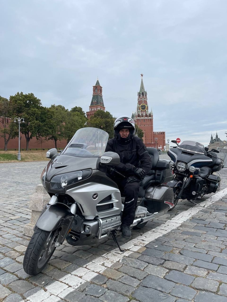 Старт был дан на Красной площади Старт был дан на Красной площади