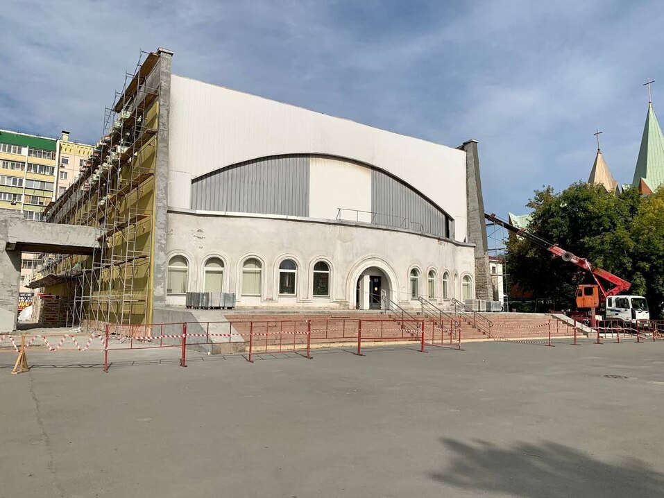 Кинотеатру на ЧМЗ за месяц вернут исторический облик. Фото 3 Кинотеатру на ЧМЗ за месяц вернут исторический облик. Фото 3