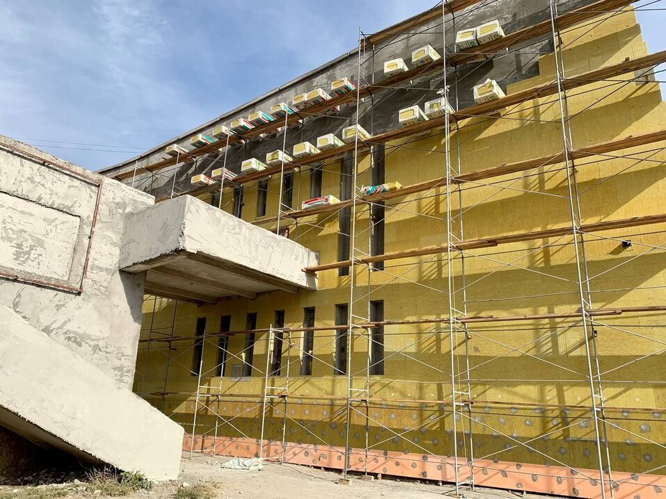 Кинотеатру на ЧМЗ за месяц вернут исторический облик. Фото 2 Кинотеатру на ЧМЗ за месяц вернут исторический облик. Фото 2