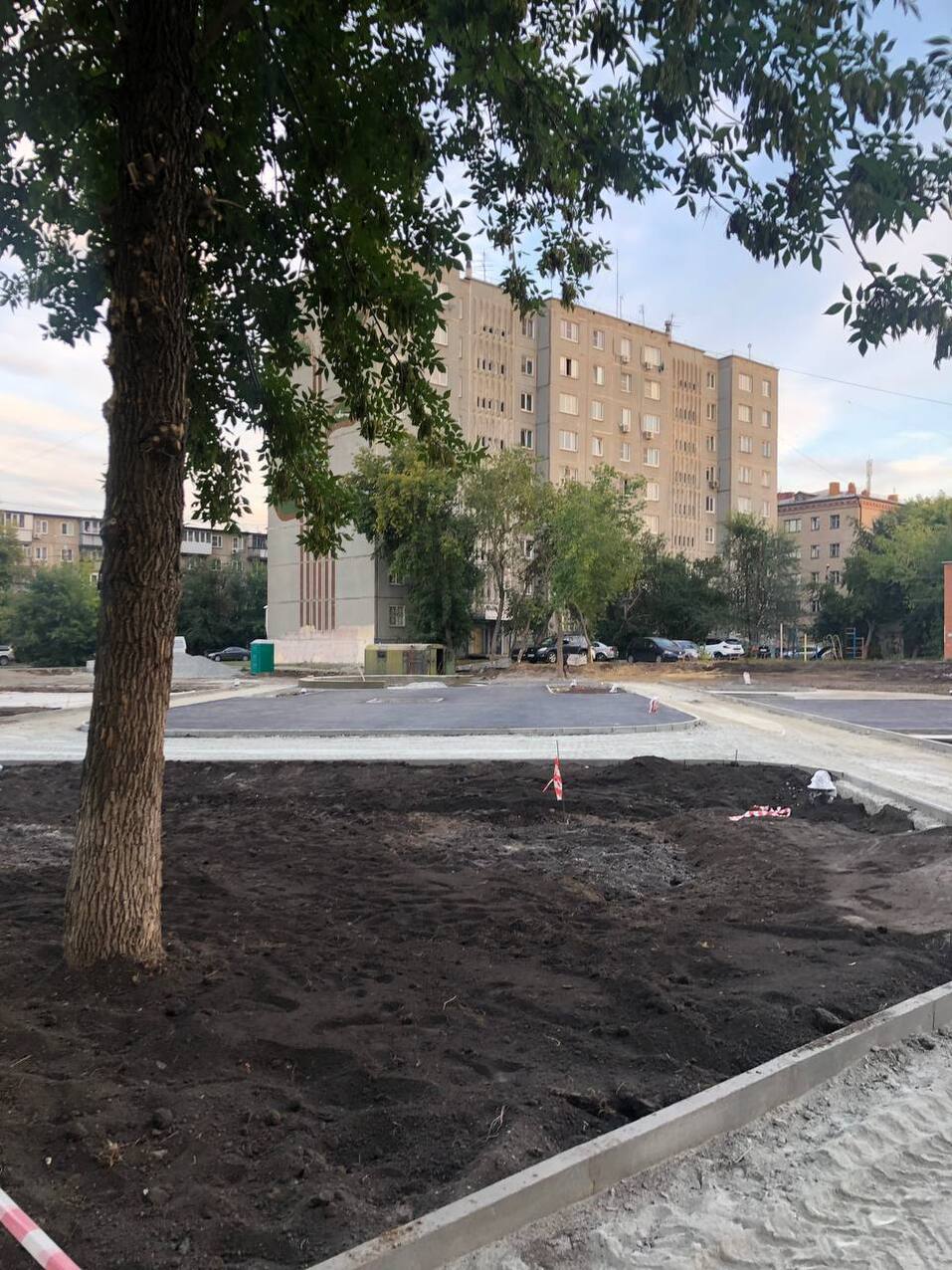 В сквере в центре Челябинска можно будет раскопать скелет динозавра 4