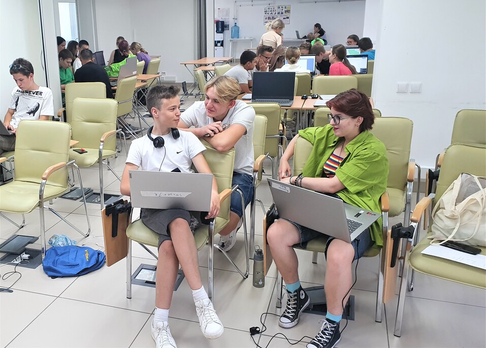 Третья туристическая тропа появилась в Свердловской области. Ее строит РАНХиГС
1 Третья туристическая тропа появилась в Свердловской области. Ее строит РАНХиГС
1