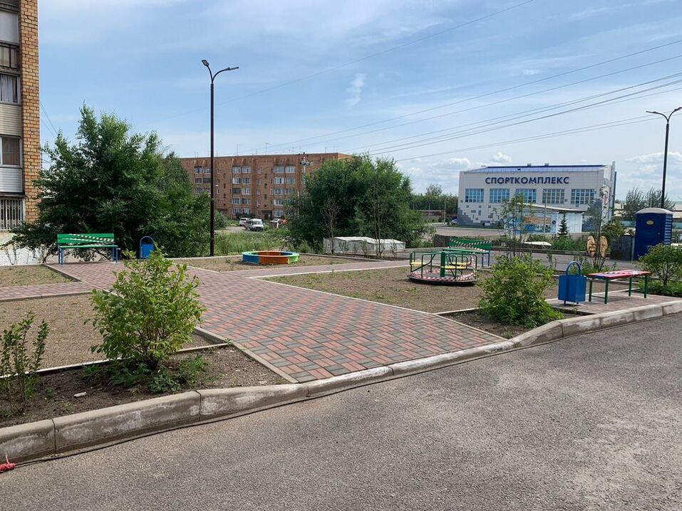 Березовскому застройщику запретили работать с дольщиками
1 Березовскому застройщику запретили работать с дольщиками
1