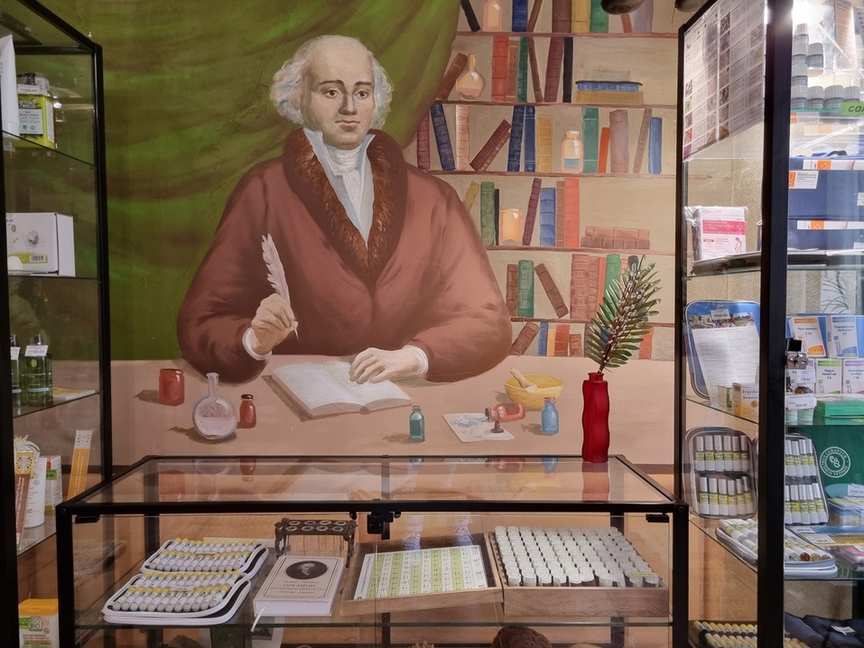 Лечит не болезнь, а больного. Как работает гомеопатия и какие мифы она породила 4 Лечит не болезнь, а больного. Как работает гомеопатия и какие мифы она породила 4