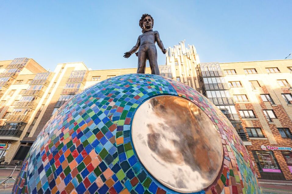В Красноярске на «Южном берегу» появилась скульптура Маленького принца 1