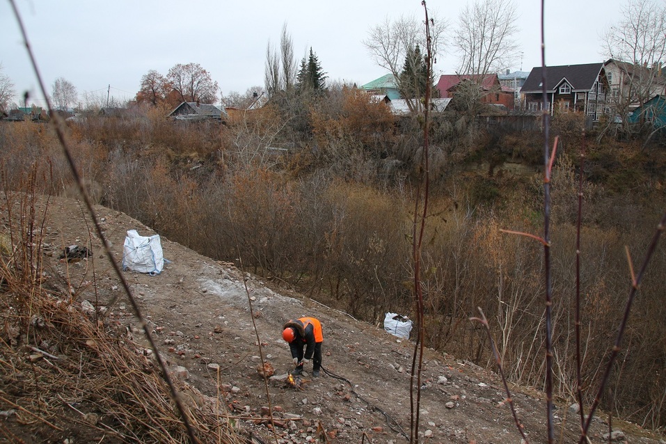 Вокруг лога много частных домов Вокруг лога много частных домов