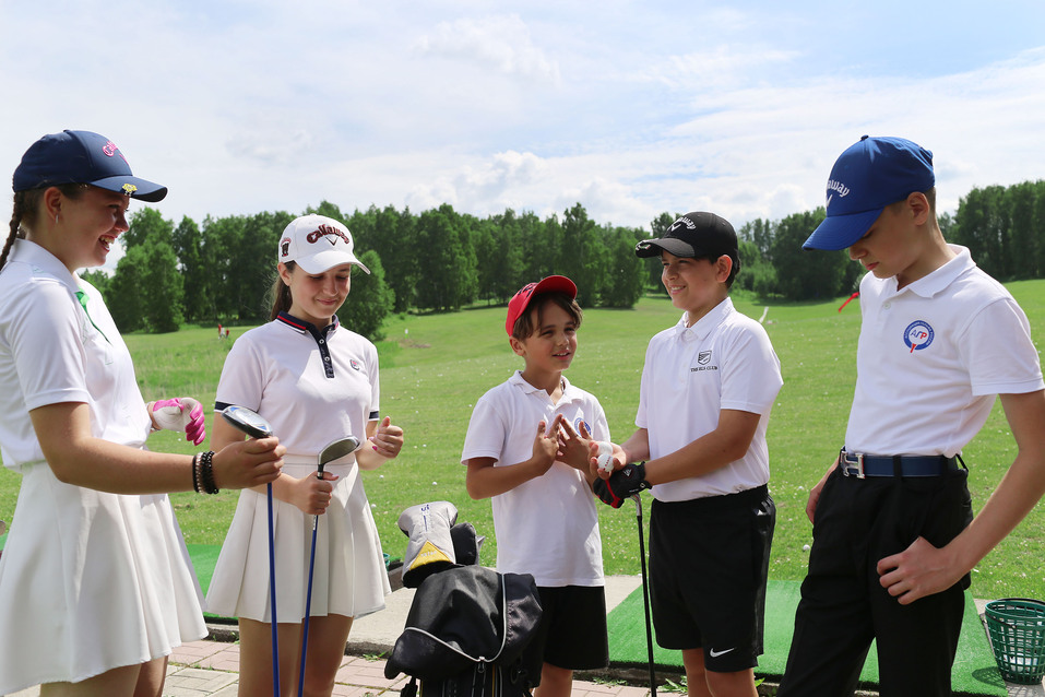 Проекты, меняющие реальность: Русское поле
2 Проекты, меняющие реальность: Русское поле
2