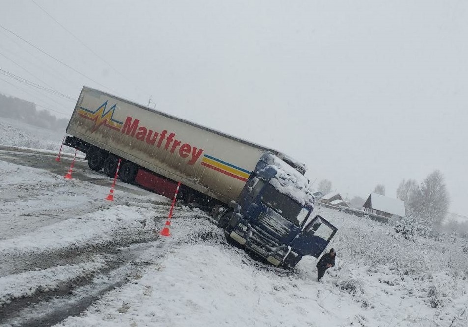 Машину пришлось выволакивать Машину пришлось выволакивать
