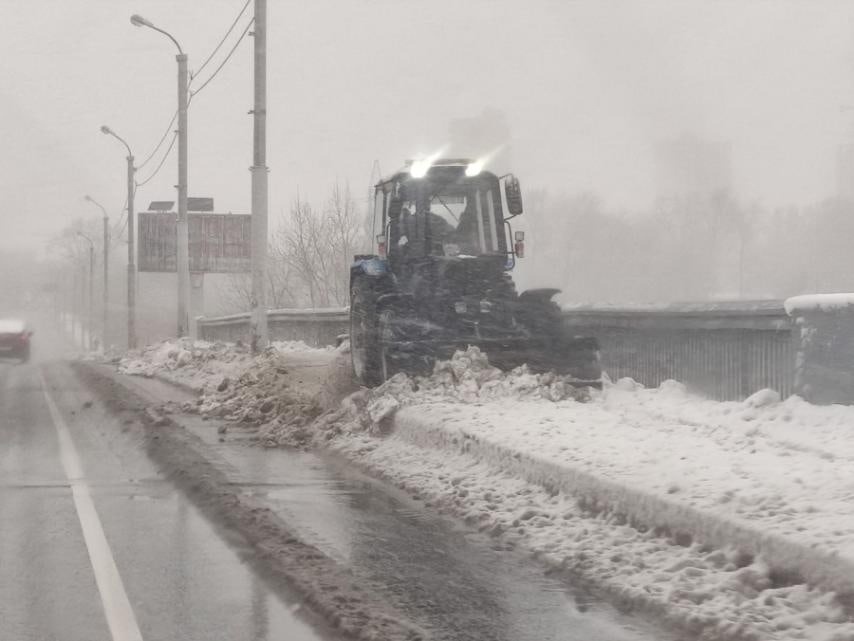 Снег идет весь день Снег идет весь день