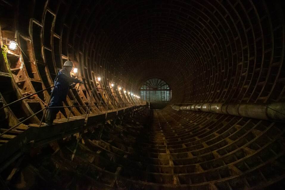 Алексей Текслер спустился с московскими строителями в челябинское метро. Фото 6