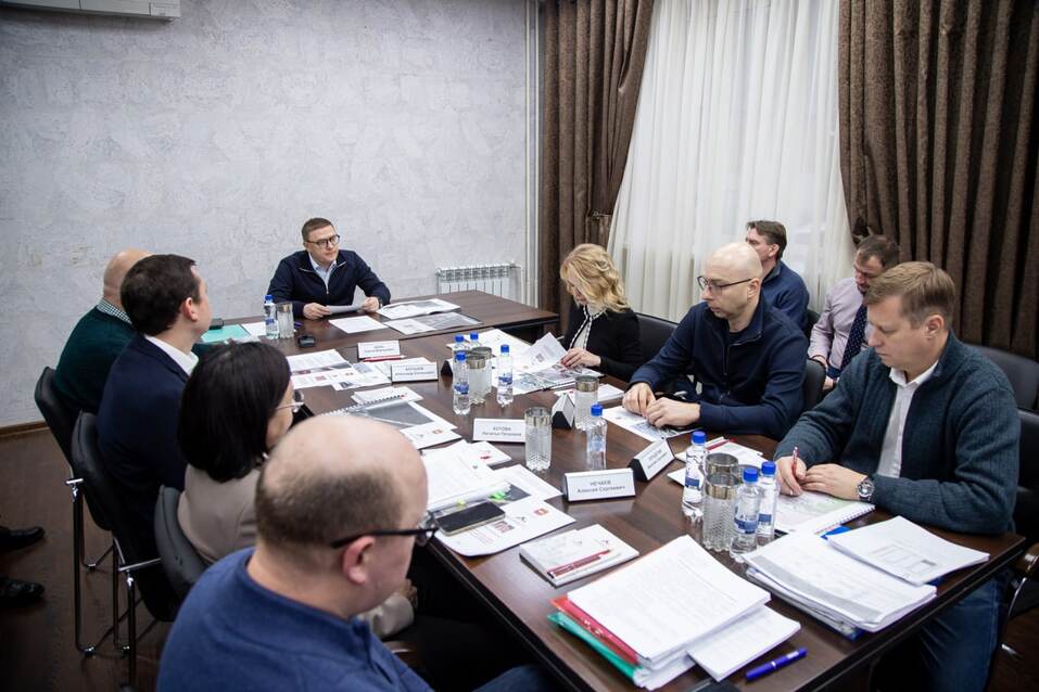 Алексей Текслер спустился с московскими строителями в челябинское метро. Фото 7 Алексей Текслер спустился с московскими строителями в челябинское метро. Фото 7