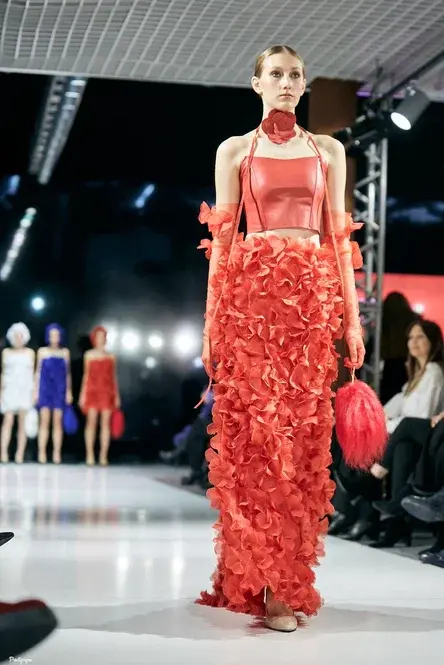 «Были дизайнеры, которые стали для нас открытием». В Екатеринбурге завершилась Неделя моды 4 «Были дизайнеры, которые стали для нас открытием». В Екатеринбурге завершилась Неделя моды 4